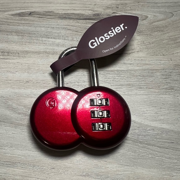 Glossier Cherry Lock - Picture 3 of 9